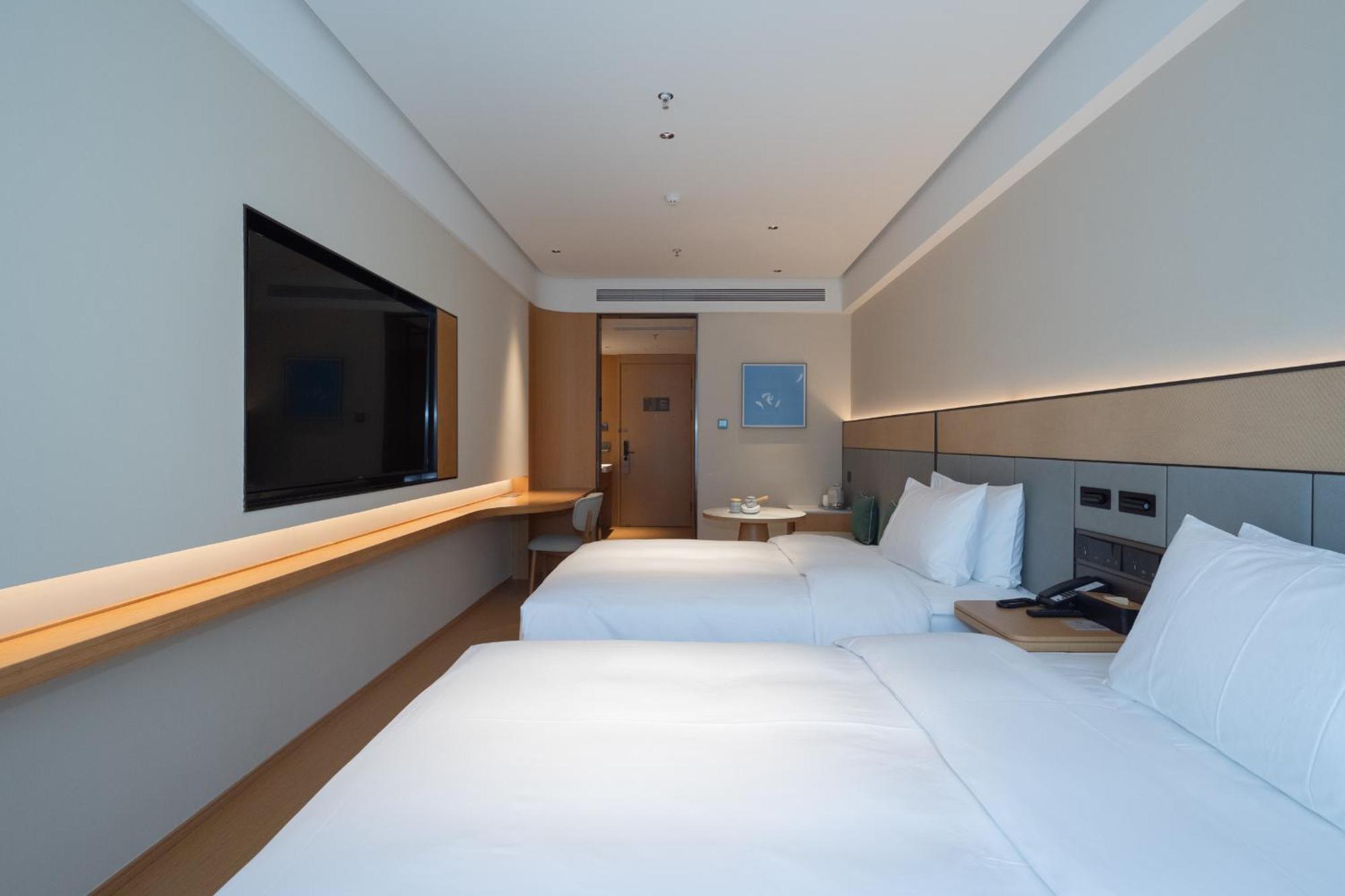 Ji World Expo Xueye Road Khách sạn 3*